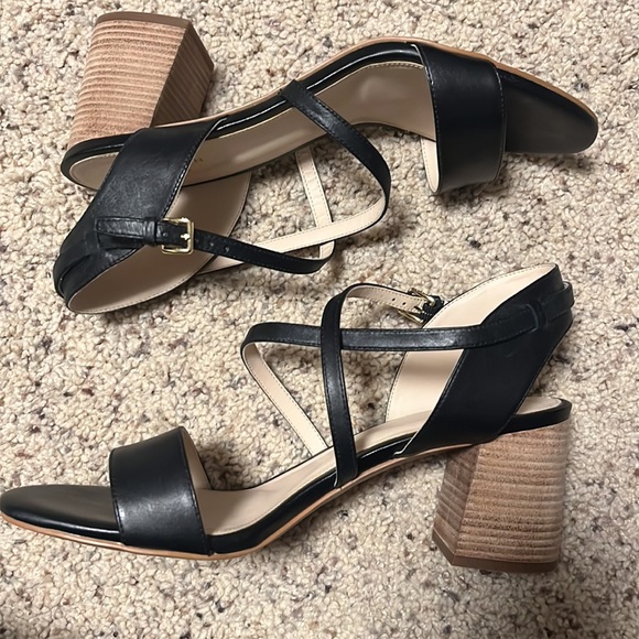 Cole Haan Black Strappy Block Heeled Sandals 8 - Picture 10 of 11